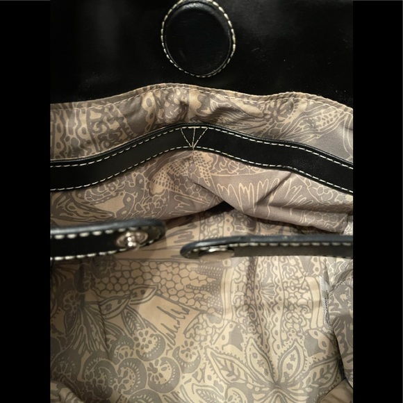 Clarks Pebbled Leather Bucket Bag🖤 - Picture 10 of 12